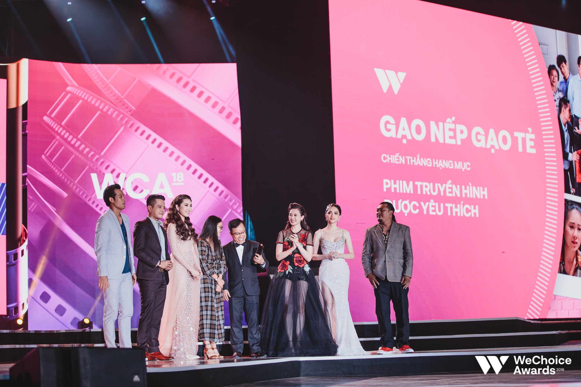 Wechoice Awards 2018: Phim Gạo nếp gạo tẻ được vinh danh giải thưởng Ngôi Sao Xanh